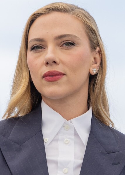 Scarlett Johansson photo