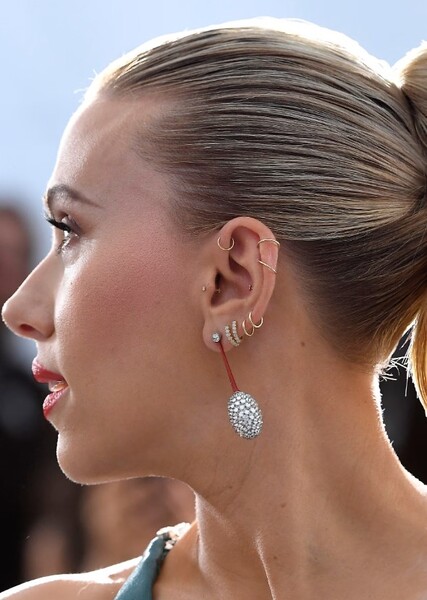 Scarlett Johansson photo