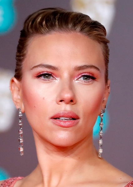 Scarlett Johansson photo