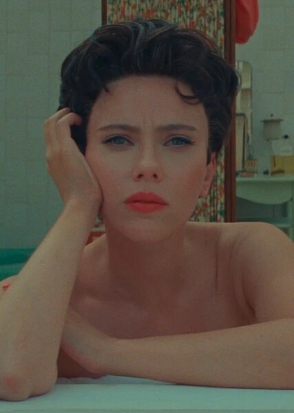 Scarlett Johansson photo