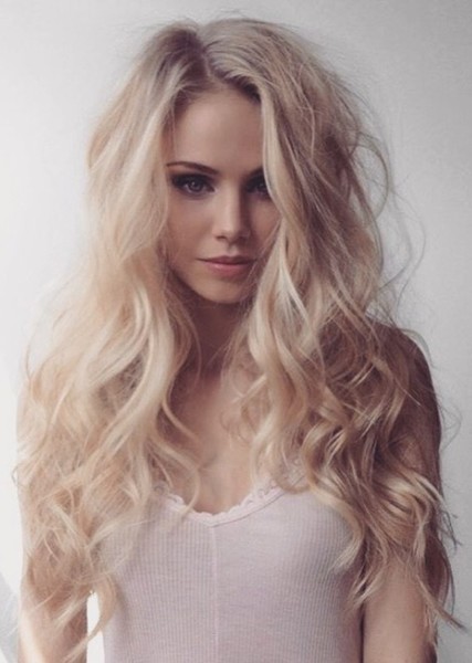 Scarlett Leithold photo