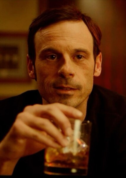 Scoot McNairy photo
