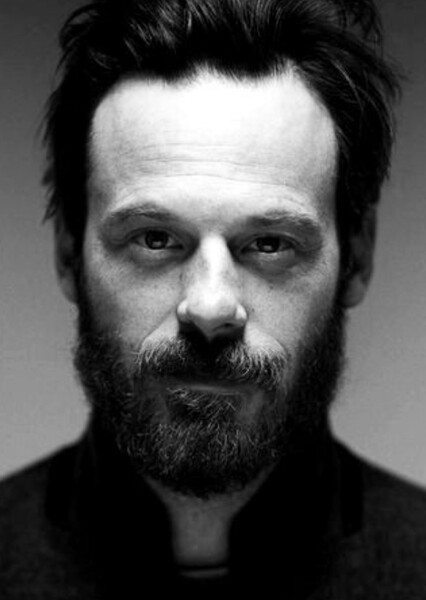 Scoot McNairy photo