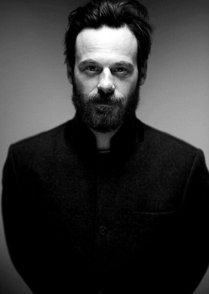 Scoot McNairy photo