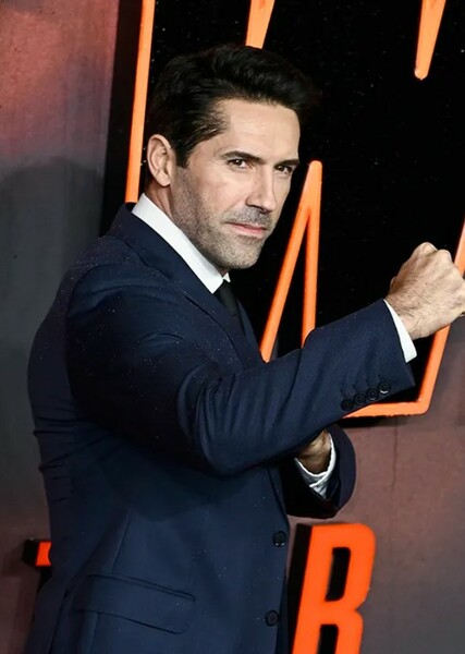 Scott Adkins photo