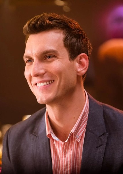 Scott Michael Foster photo