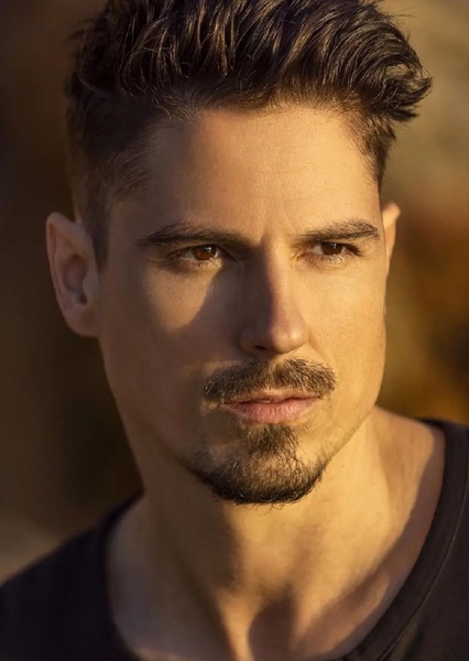Sean Faris photo