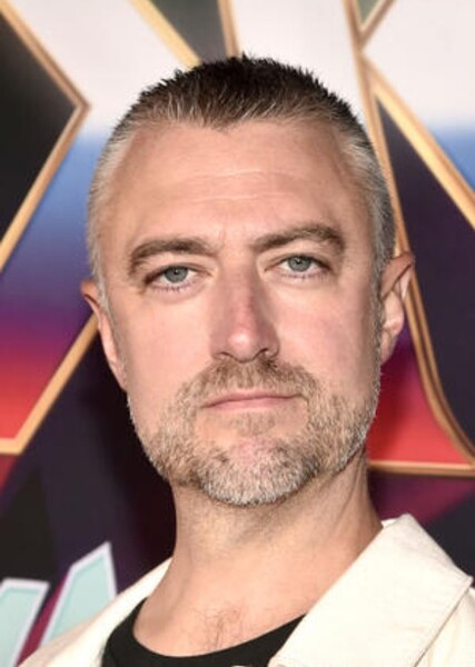Sean Gunn photo