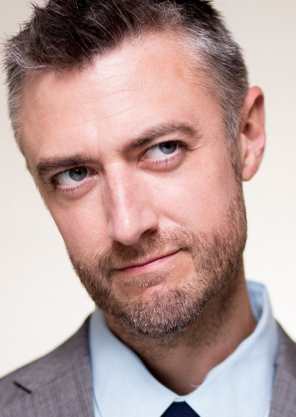 Sean Gunn photo