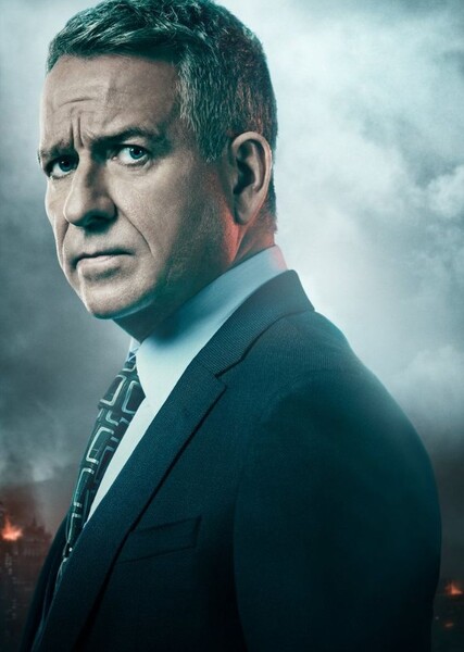 Sean Pertwee photo