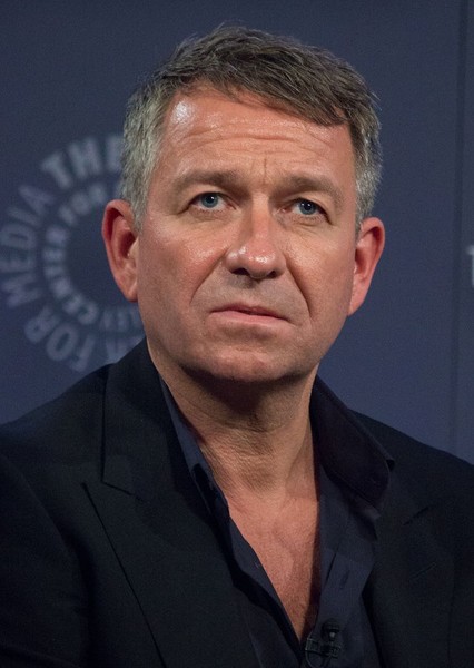 Sean Pertwee photo