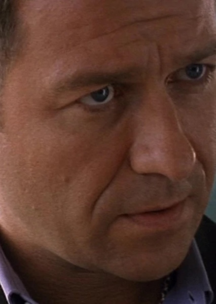 Sean Pertwee photo