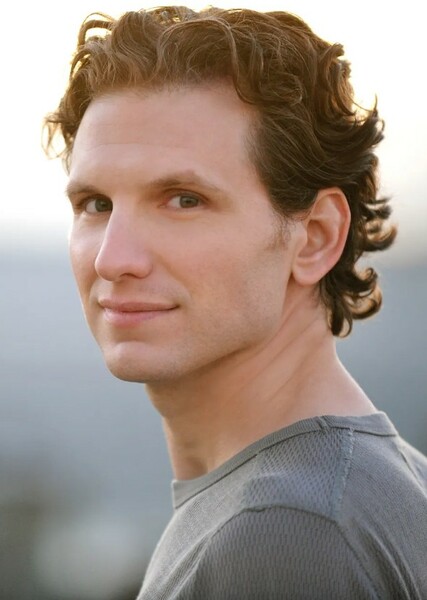 Sebastian Arcelus photo