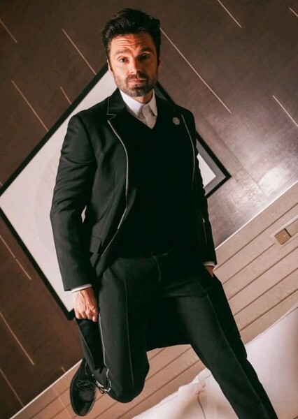Sebastian Stan photo