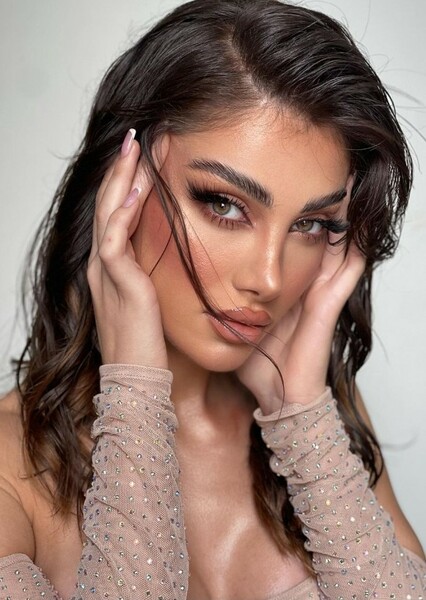 Seezan Barzan photo