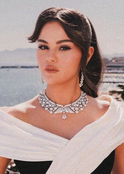 Selena Gomez photo