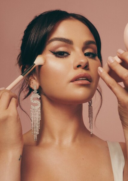 Selena Gomez photo