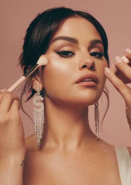 Selena Gomez photo