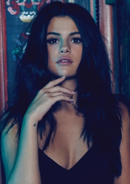 Selena Gomez photo