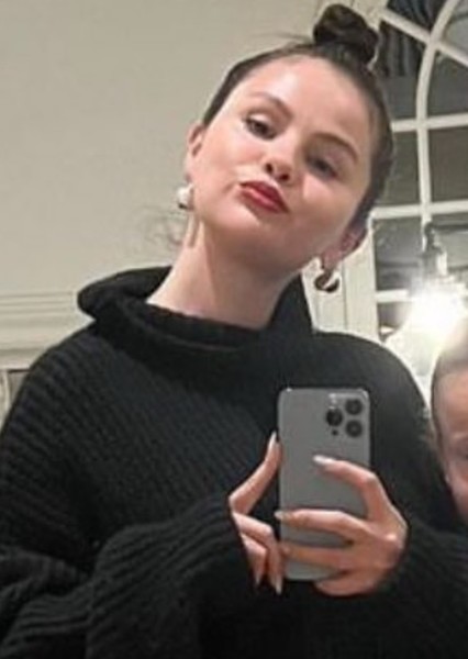 Selena Gomez photo