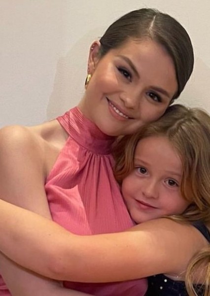 Selena Gomez photo