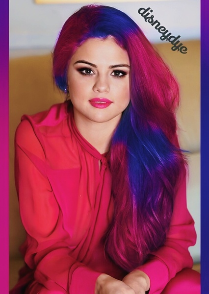 Selena Gomez photo