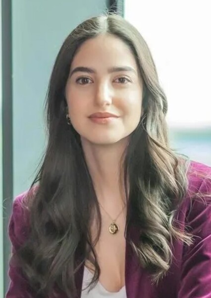 Selin Cuhadaroglu photo