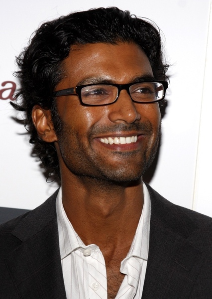 Sendhil Ramamurthy photo