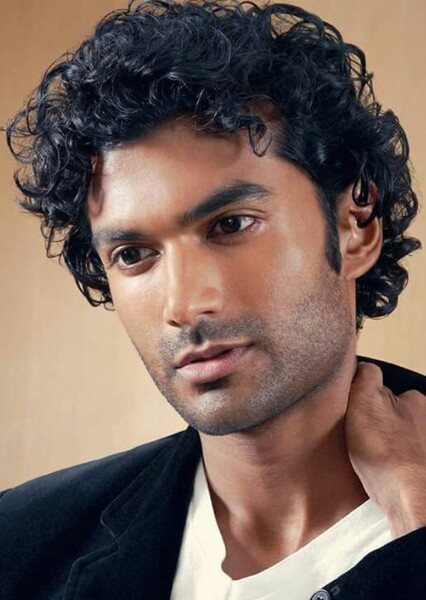 Sendhil Ramamurthy