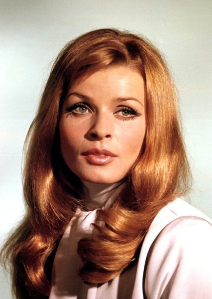 Senta Berger photo