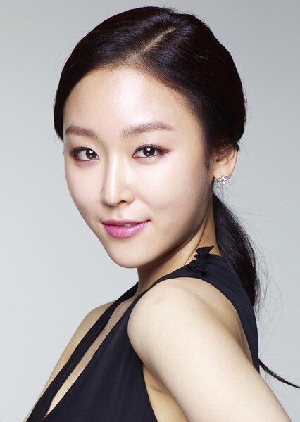Seo Hyun-jin photo