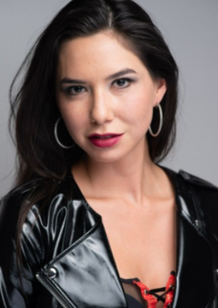 Sera-Lys McArthur photo
