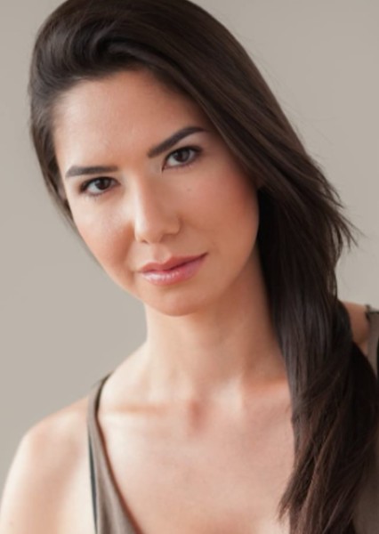 Sera-Lys McArthur photo