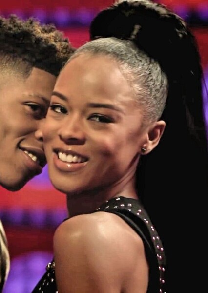 Serayah McNeill photo