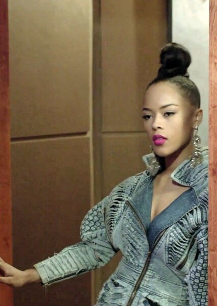 Serayah McNeill photo