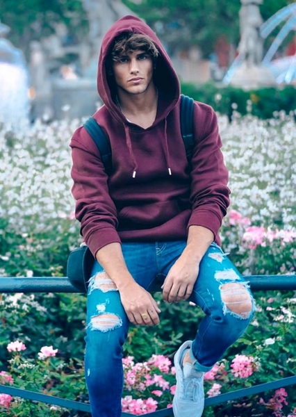 Sergio Carvajal photo