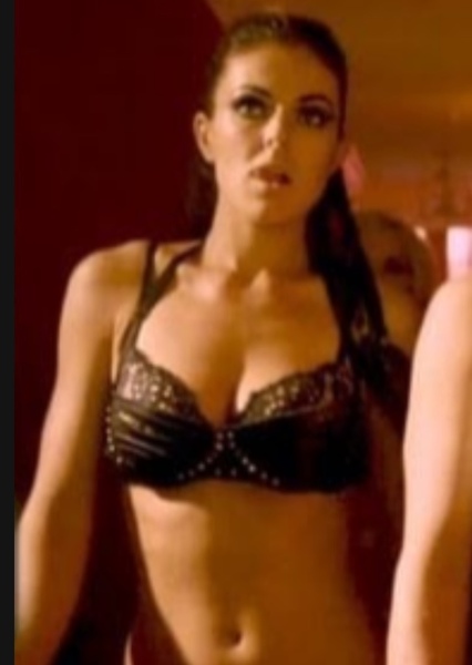 Serinda Swan photo