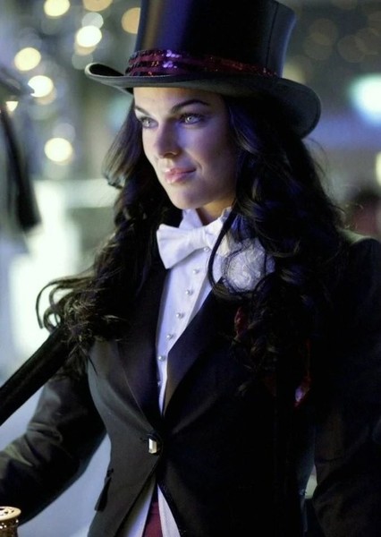 Serinda Swan photo