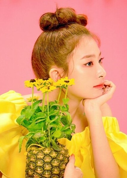 SEULGI photo