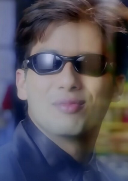 Shahid Kapoor photo