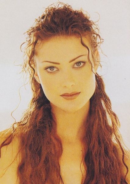 Shalom Harlow photo