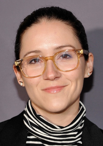 Shannon Woodward