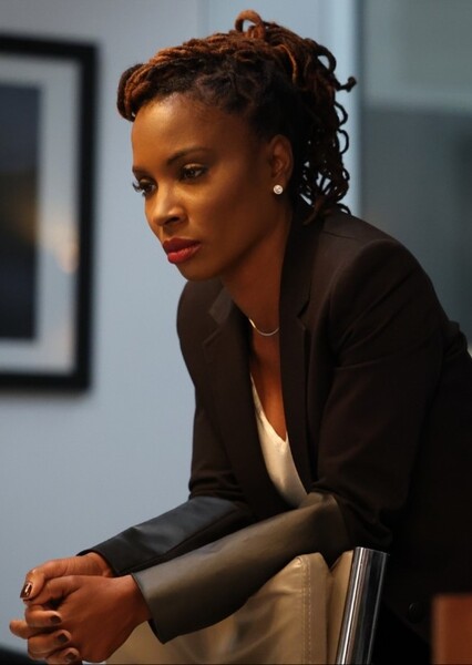 Shanola Hampton photo