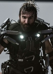 Sharlto Copley