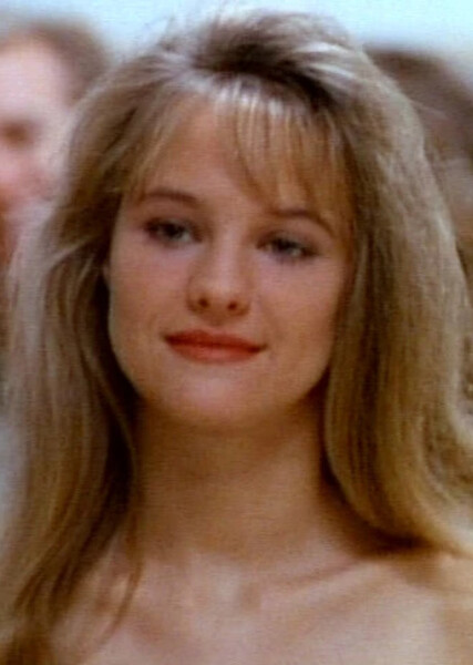 Sharon Case photo