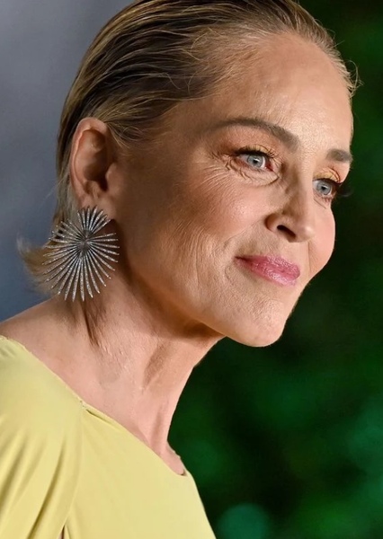 Sharon Stone photo