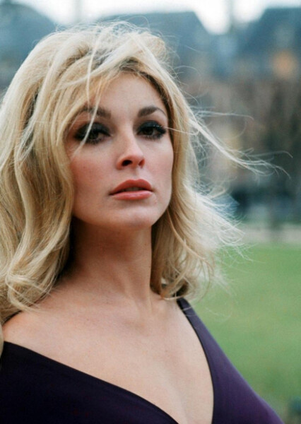 Sharon Tate photo