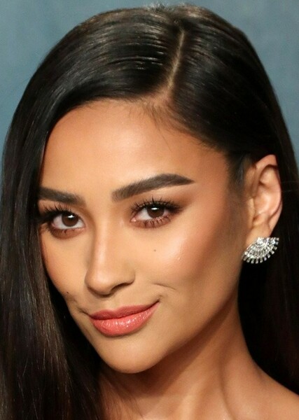 Shay Mitchell