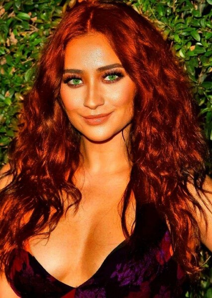 Shay Mitchell photo