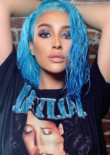 Shay Mitchell photo